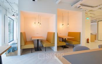 werkplek kantoorkamer algemene ruimte kantoorgebouw rotterdam marten meesweg