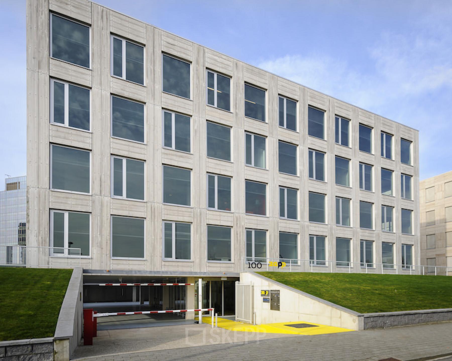 achterzijde kantoorpand rotterdam brainpark