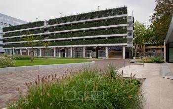 buitenkant kantoorgebouw Rotterdam Kruisplein  met gratis wifi