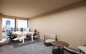 Kantoorpand aan de Coolsingel 139, Rotterdam Centrum met moderne werkplekken en uitzicht over de stad. Geschikt voor kantoorruimte huren met comfortabele stoelen en bureauopstellingen.