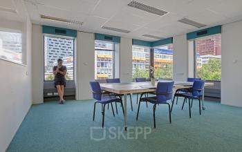 flexplek huren aan westblaak in rotterdam met vergaderruimte