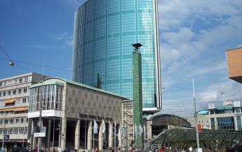 kantoorgebouw rotterdam beursplein buitenzijde ingang entree huur