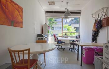 kantoorunits huren aan zomerhofstraat in rotterdam met airconditioning