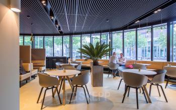 kantoorpand huren aan coolsingel in rotterdam met restaurant
