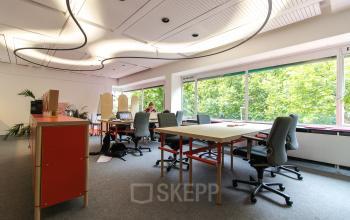 Office spaces for rent at the Zomerhofstraat in Rotterdam