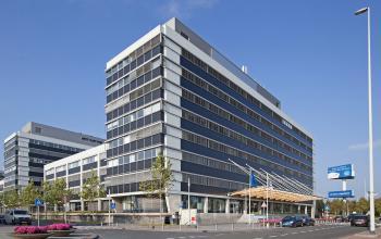 kantoorgebouw kantoorpand buitengevel Amsterdam Schphol