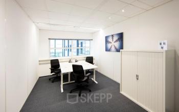 gemeubileerde gestoffeerde inspirerende kantoorruimte schiphol amsterdam kast tof flexibel huur