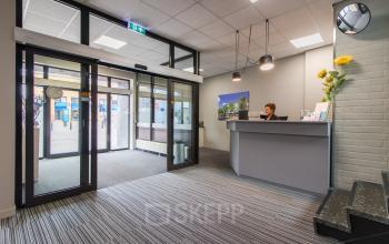 Kantoorpand met bemande receptie tijdens kantooruren