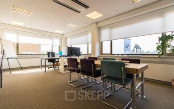Kantoorruimten met vele faciliteiten te huur