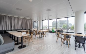 wtc utrecht centraal station world trade centre flexplekken werkplekken kantoorkamer kantoorruimte centraal gelegen parkeergarage goed bereikbaar