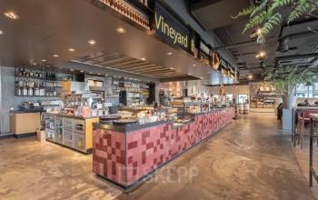 lunchroom breakroom kantine groot met personeel catering Utrecht kantoor