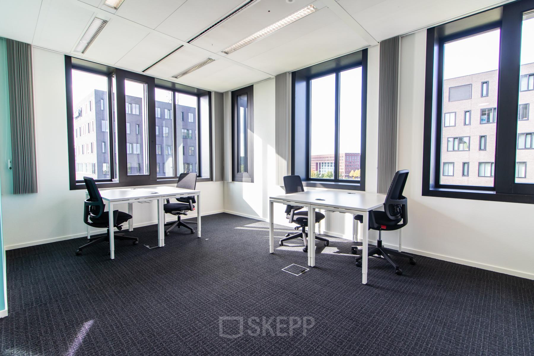 Meerdere werkplekken binnen het pand
