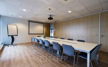 Multiple conference rooms for tenants