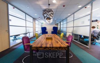 Multiple shared area's through the office building