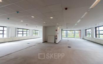 Light and spacious office spaces available