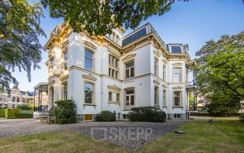 buitenaanzicht kantoorpand Utrecht Oorsprongpark