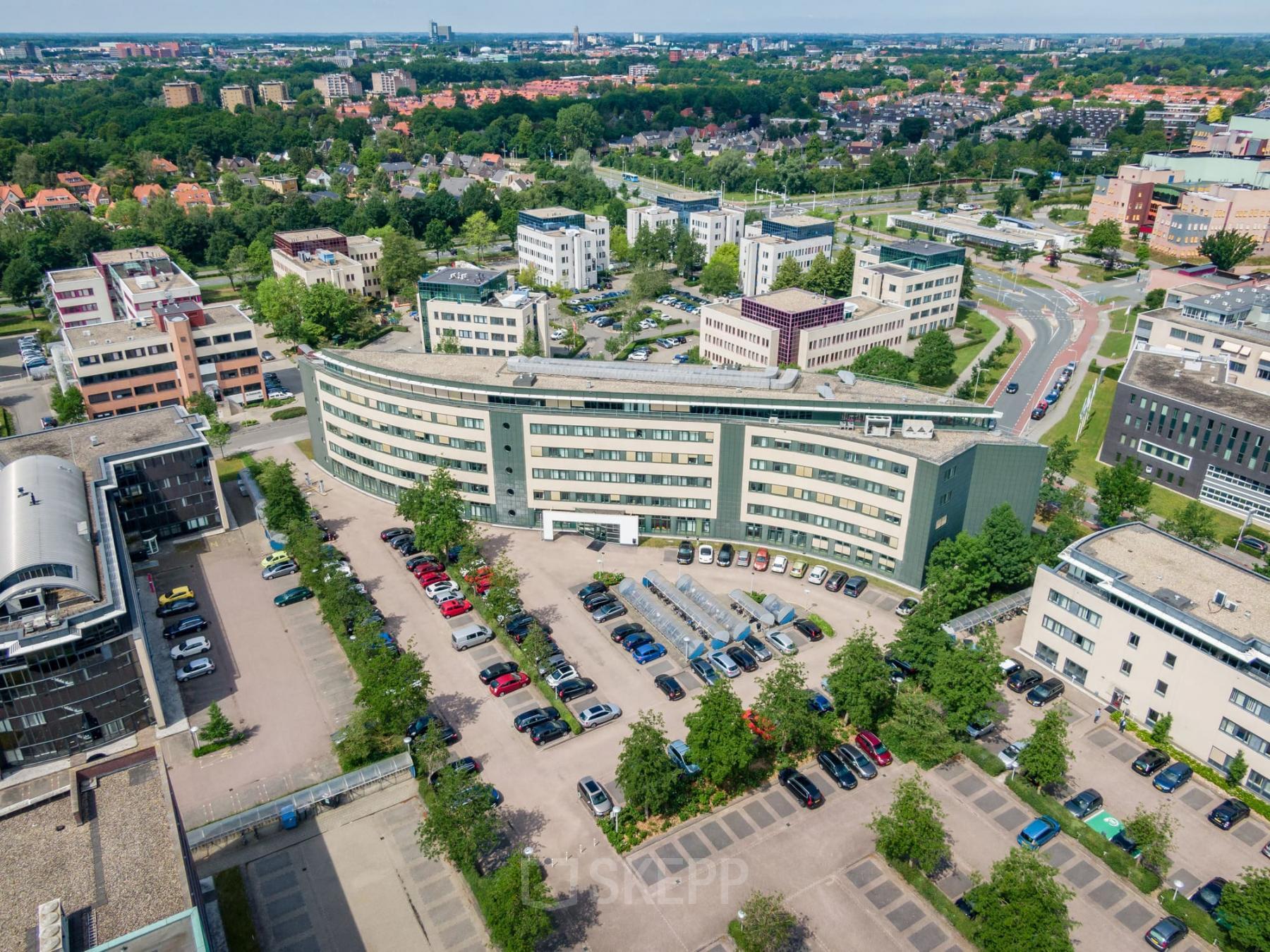 Kantoorruimte huren Dokter van Deenweg 1, Zwolle (1)