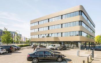 Office building Zwolle and parking spots