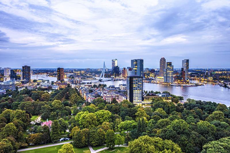 Rotterdam skyline3