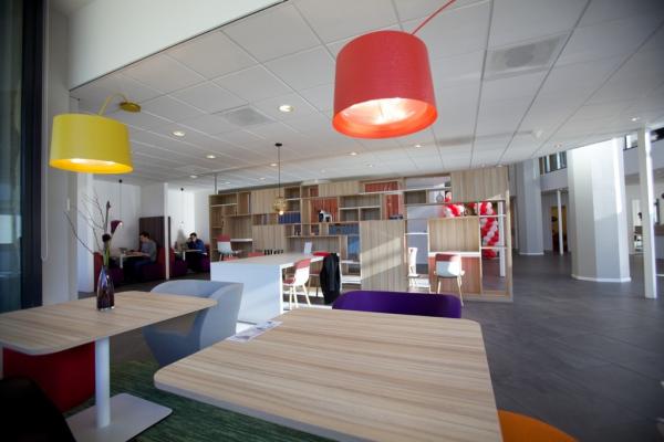 Gemeenschappelijke ruimte in kantoor Weena Rotterdam huren bij SKEPP
