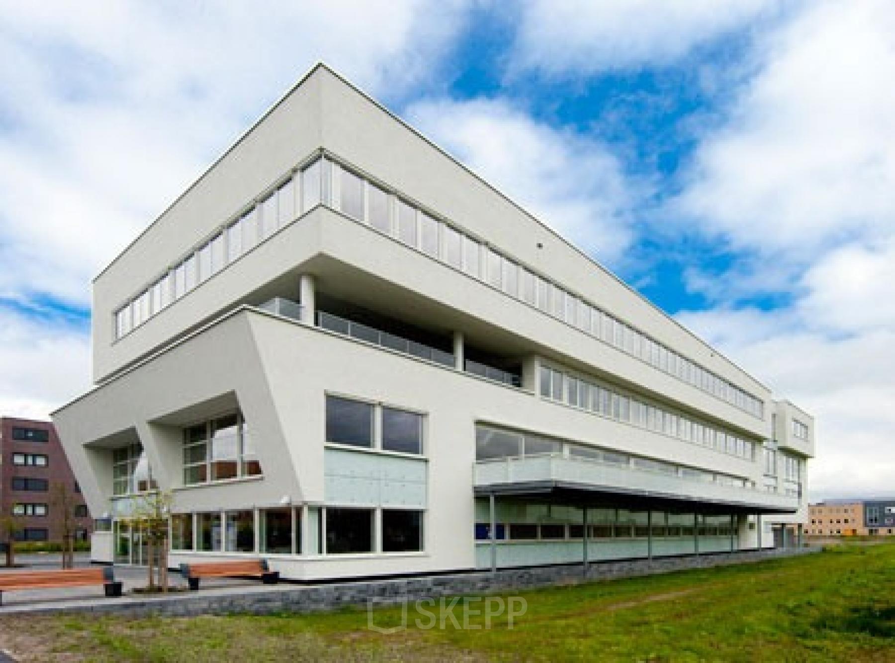 Regus Zwolle: Dokter van Deenweg 13